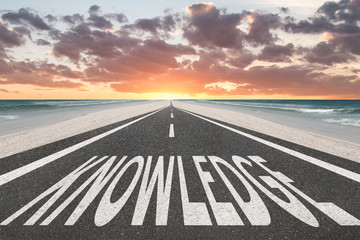 丝绸之路起源于哪一个朝代,它的作用是什么-