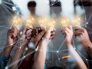 丝绸之路起源于哪一个朝代,它的作用是什么-